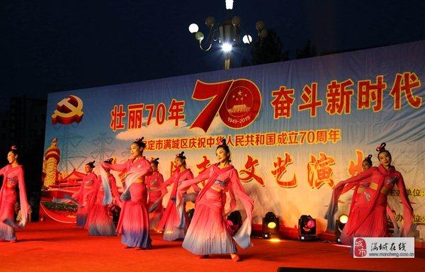 相由心生!女王年轻不如妹妹漂亮,50年后大变样,反超刻薄的妹妹
